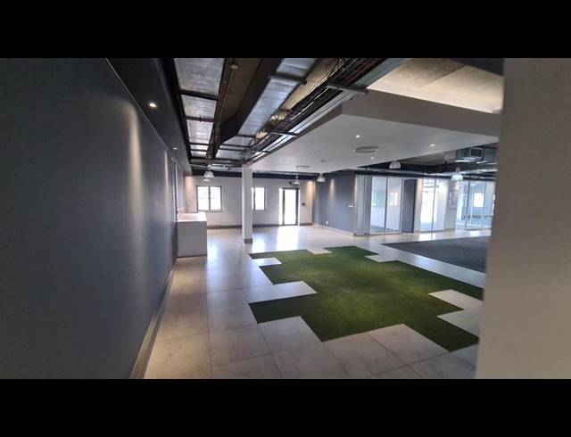 BUSINESS PROPERTY TO RENT IN VORNA VALLEY